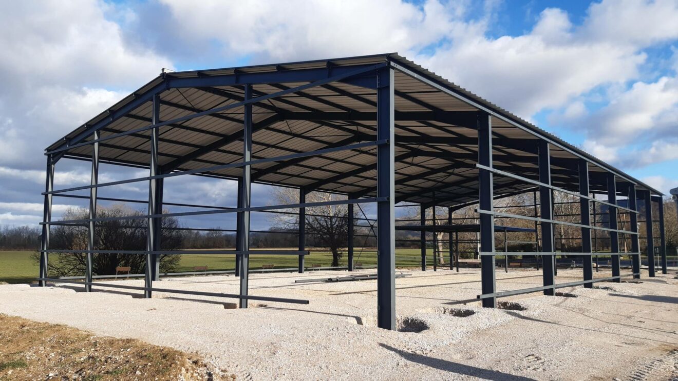 Etat d'avancement des travaux du boulodrome et de l'église