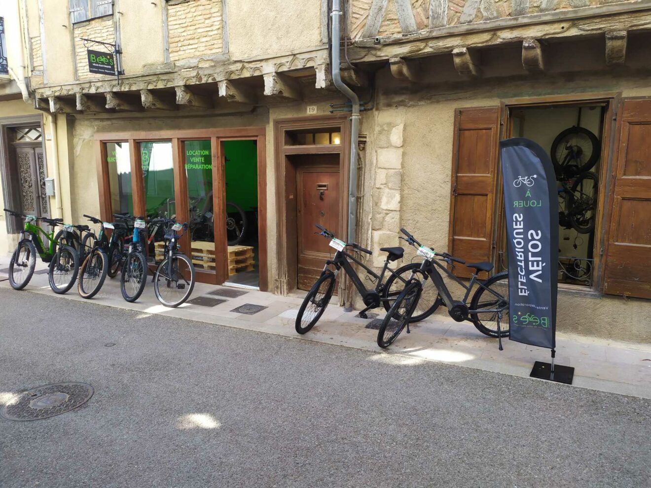 Stations Bee’s Sorèze : Une nouvelle boutique de vélos électriques