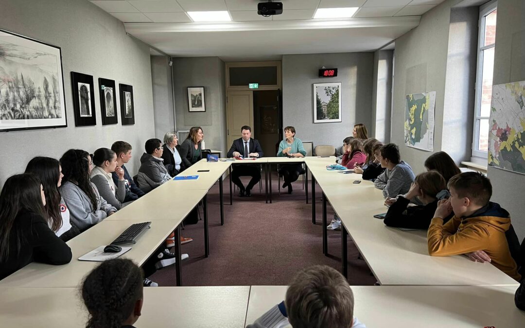 Visite de Mr le Député Jean Terlier au Conseil Municipal des Jeunes